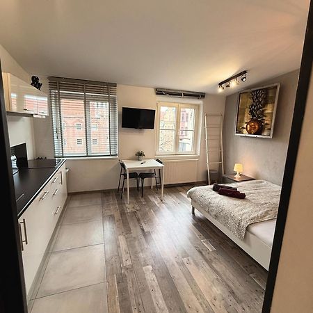Apartament Z Widokiem Na Pomnik Kopernika - Rynek Staromiejski Stary Toruń Exterior foto