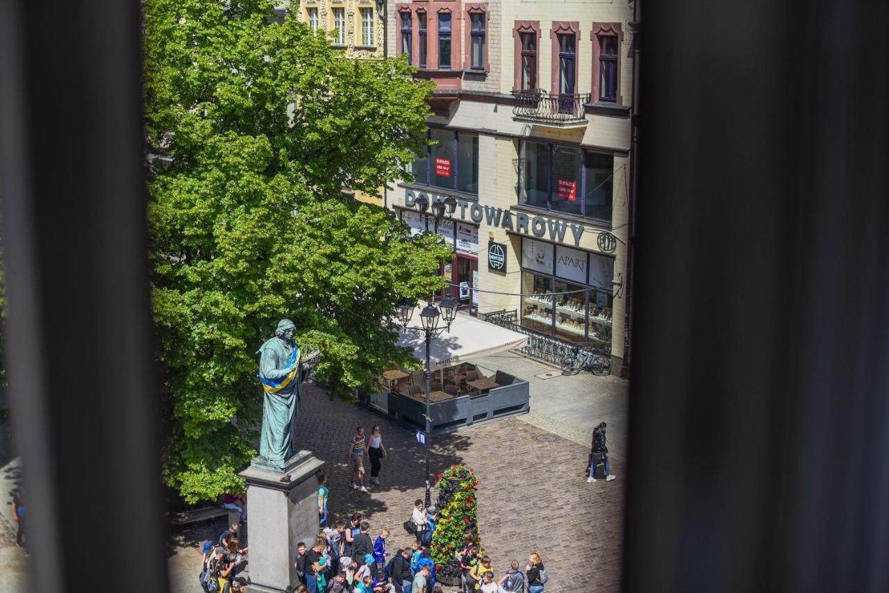 Apartament Z Widokiem Na Pomnik Kopernika - Rynek Staromiejski Stary Toruń Exterior foto