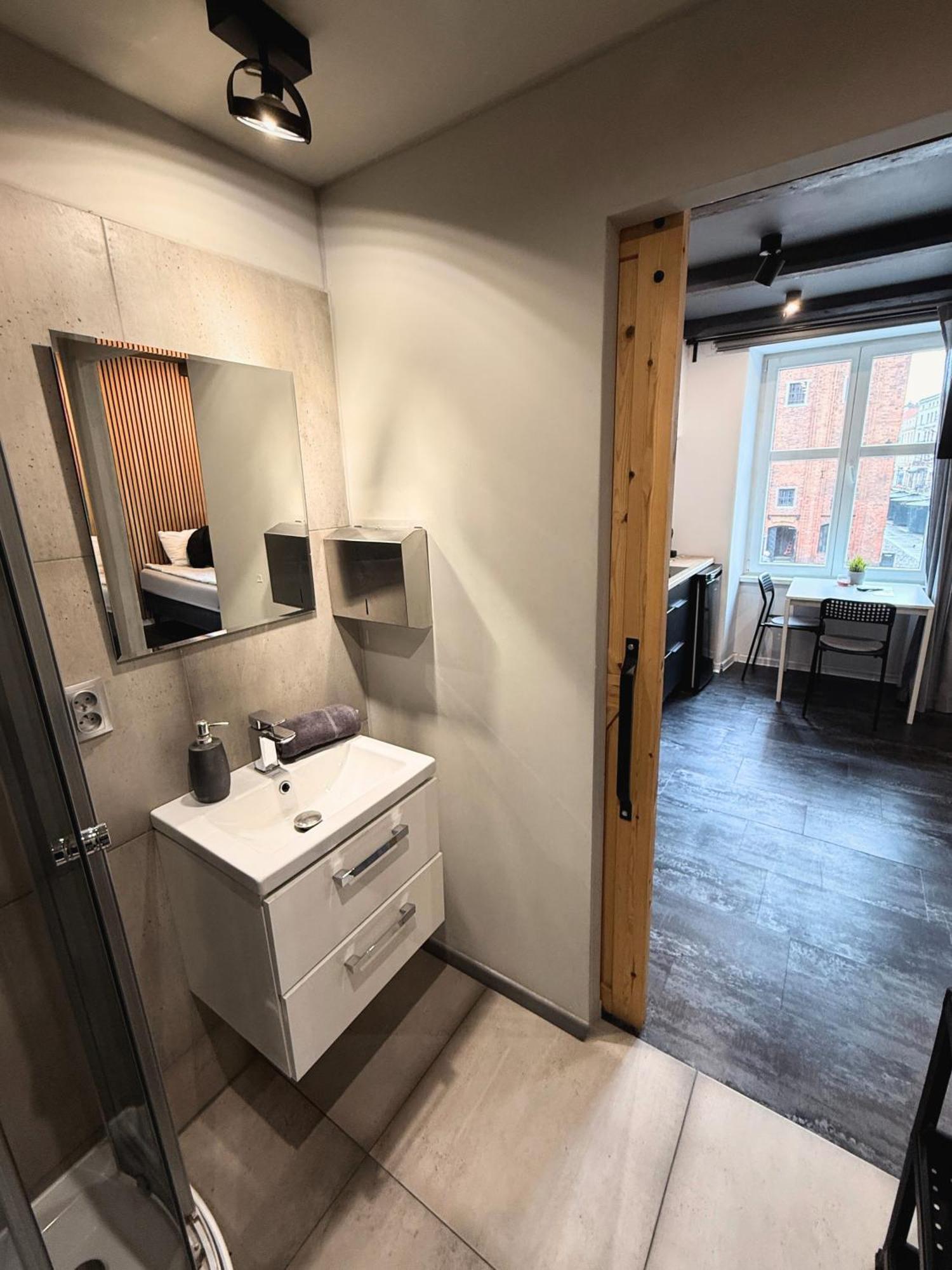 Apartament Z Widokiem Na Pomnik Kopernika - Rynek Staromiejski Stary Toruń Exterior foto