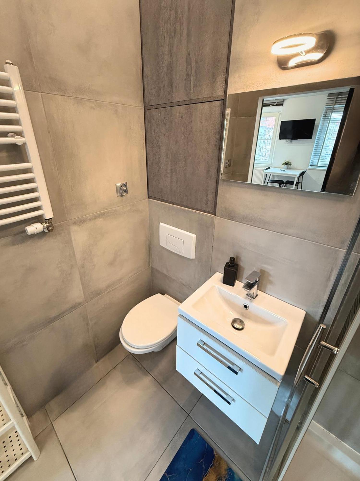 Apartament Z Widokiem Na Pomnik Kopernika - Rynek Staromiejski Stary Toruń Exterior foto
